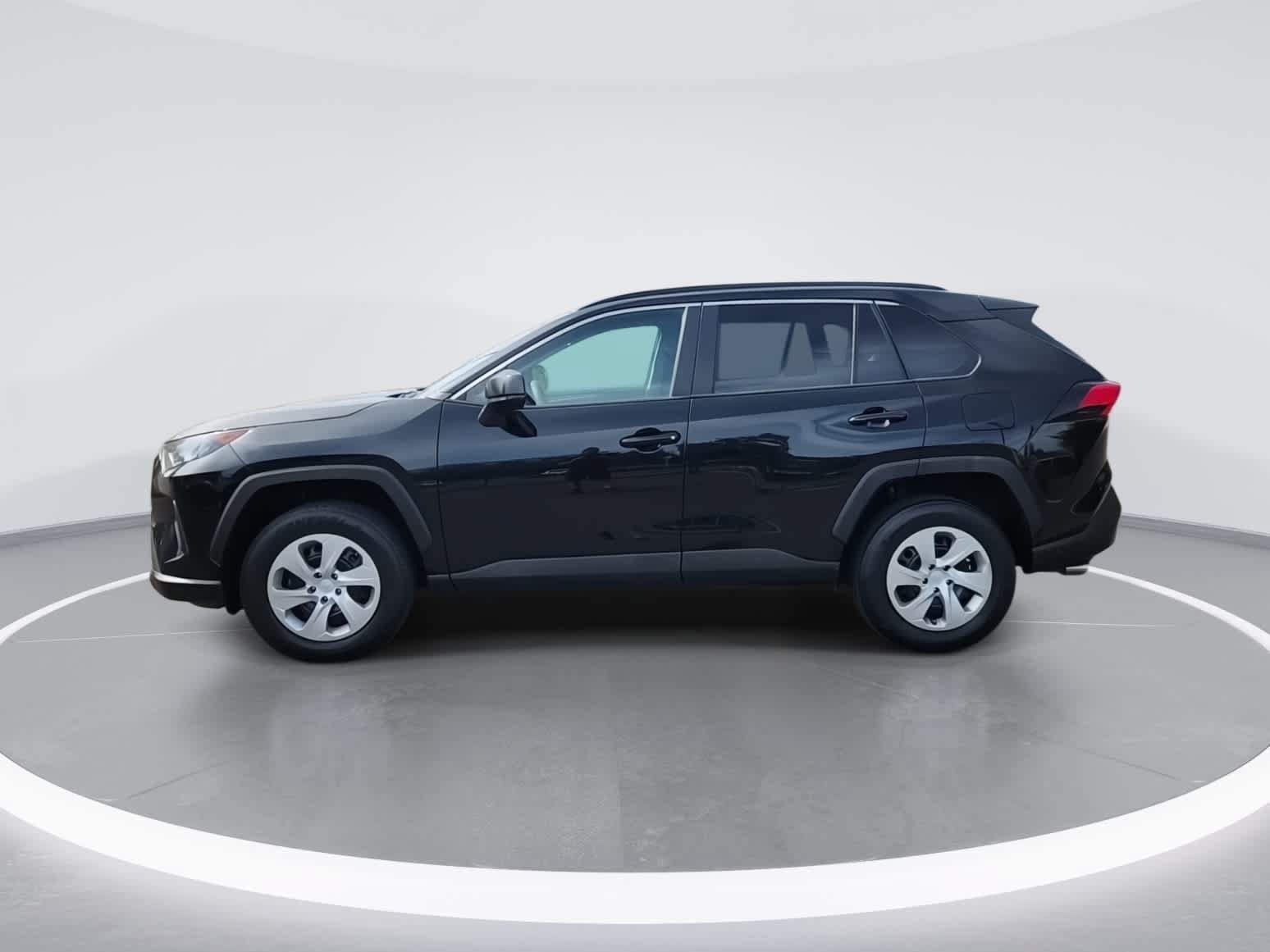 Certified 2019 Toyota RAV4 LE w/ Carpet Mat Package AWD/4WD image 5