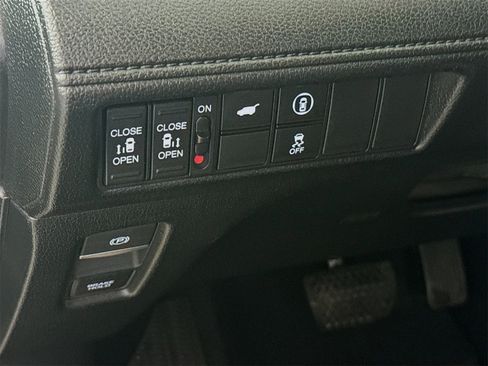 Used 2023 Honda Odyssey EX-L image 9