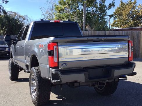 Used 2024 Ford F250 Platinum w/ FX4 Off-Road Package image 7