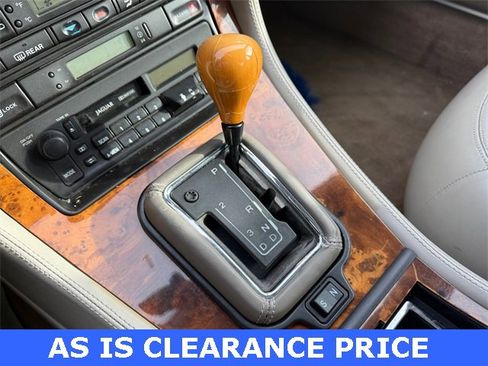 Used 1997 Jaguar XJ6 image 21