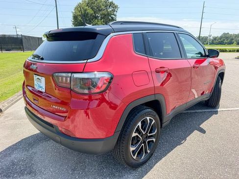 Used 2023 Jeep Compass Limited AWD/4WD image 3