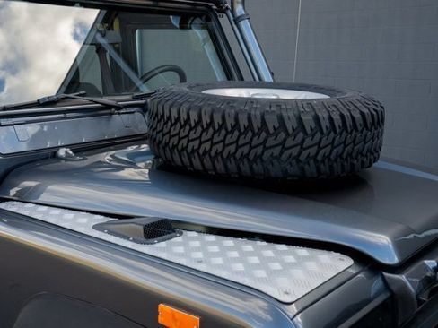 Used 1993 Land Rover Defender 110 AWD/4WD image 14