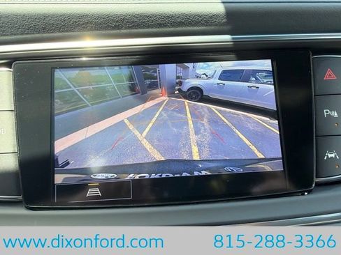 Used 2023 Buick Enclave Essence w/ Experience Buick Package AWD/4WD image 12