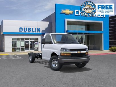 New 2025 Chevrolet Express 3500 w/ Power Convenience Package
