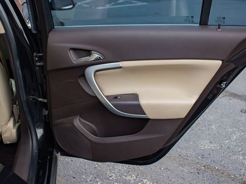 Used 2016 Buick Regal AWD image 19