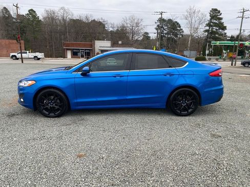 Used 2019 Ford Fusion SE w/ Equipment Group 151A image 6