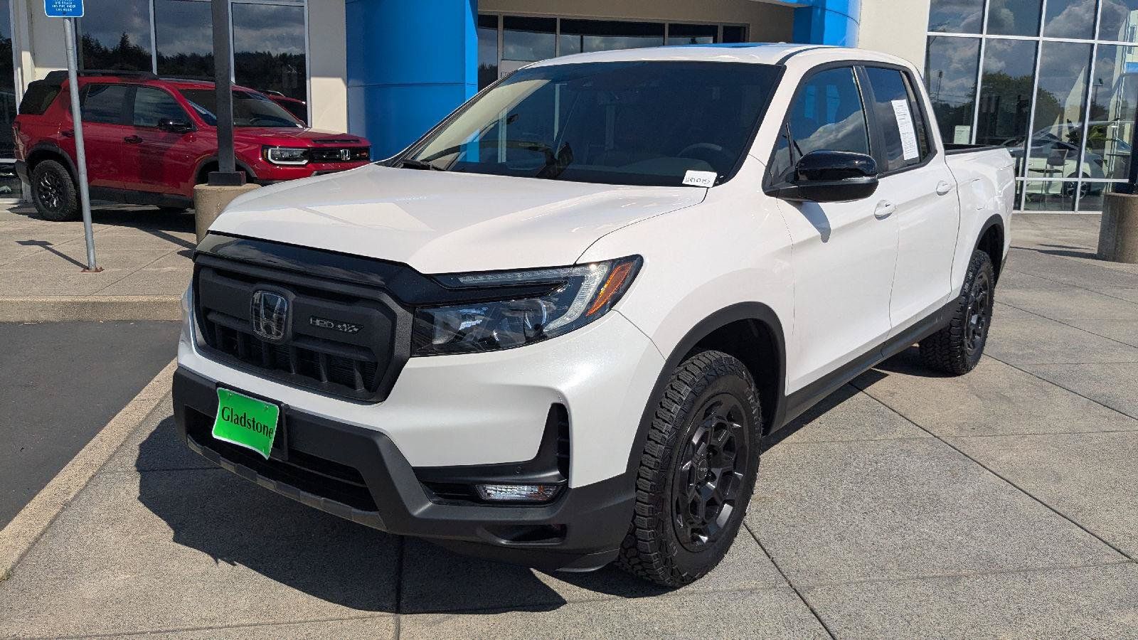 Used 2025 Honda Ridgeline TrailSport+ image 2