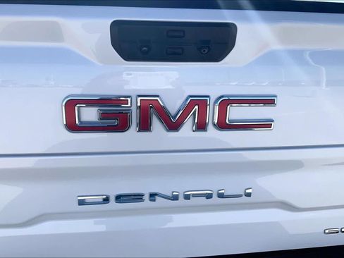 Used 2024 GMC Sierra 1500 Denali w/ Denali Reserve Package image 10