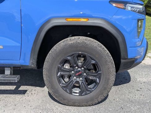 Used 2025 GMC Canyon Elevation w/ Convenience Package RWD image 9