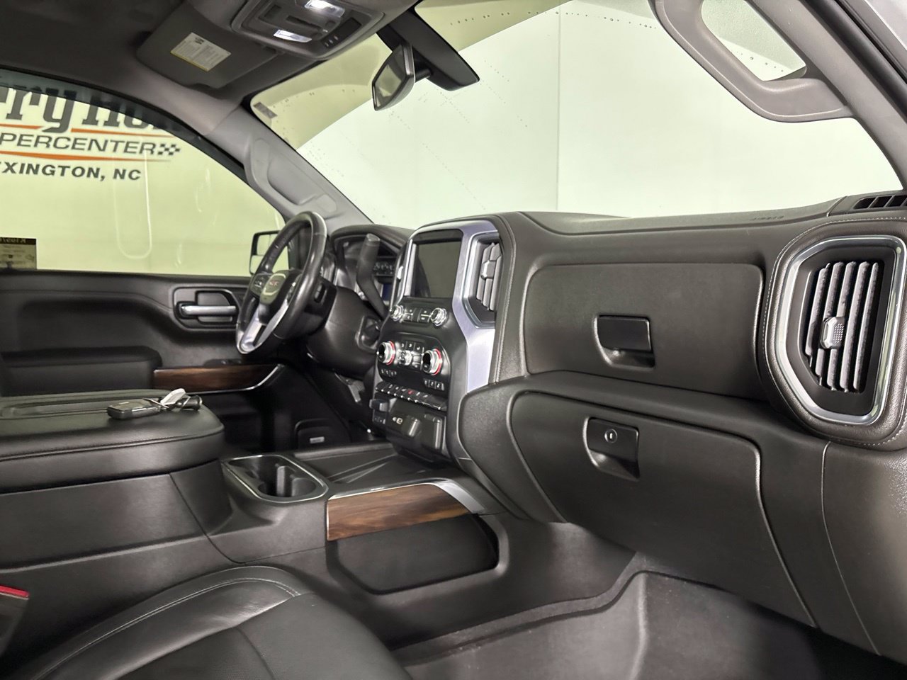 Used 2019 GMC Sierra 1500 SLT w/ SLT Premium Package AWD/4WD image 33