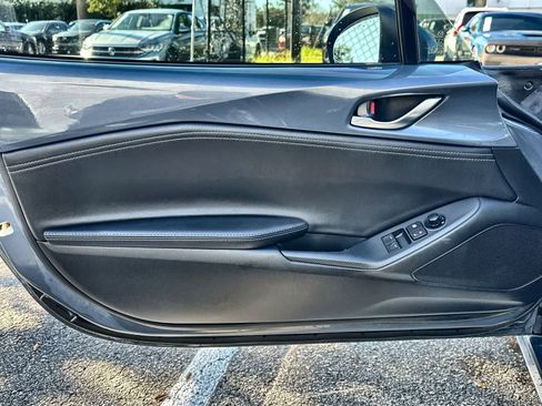 Used 2021 MAZDA MX-5 Miata Grand Touring image 12