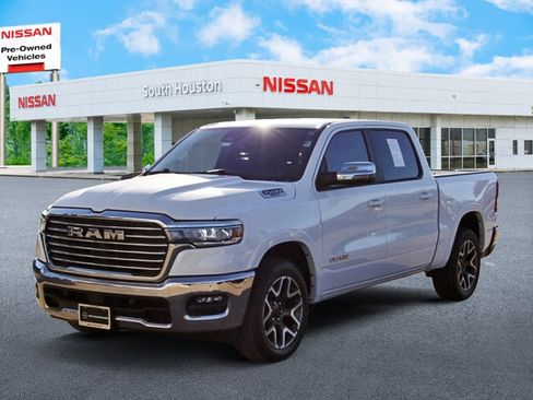 Used 2025 RAM 1500 Laramie image 2