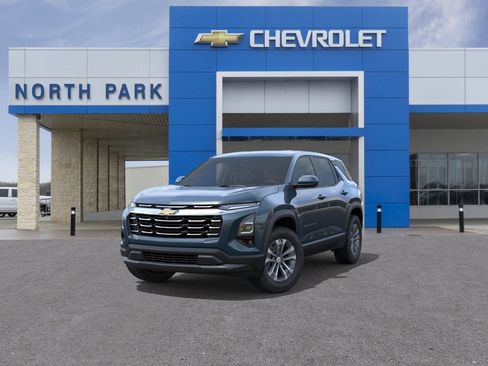 New 2026 Chevrolet Equinox LT w/ Safety and Technology Package FWD image 8