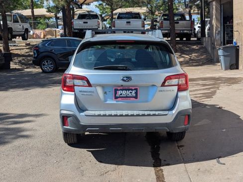 Used 2018 Subaru Outback 2.5i AWD/4WD image 6