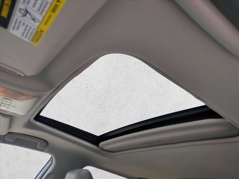 Certified 2019 Toyota RAV4 XLE Premium w/ Cold Weather Package FWD image 15