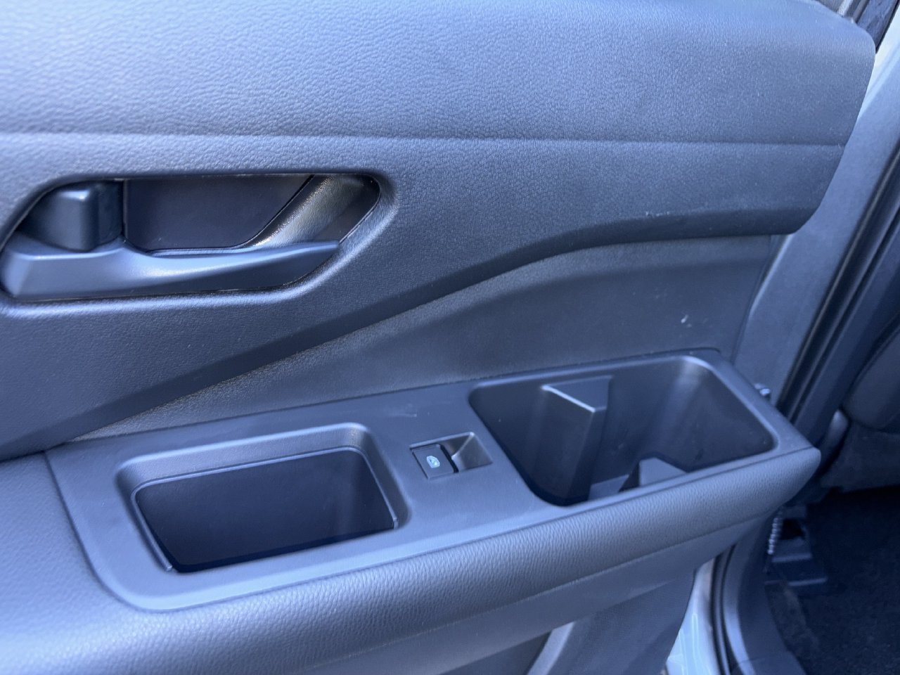 Certified 2025 Nissan Pathfinder S AWD/4WD image 25