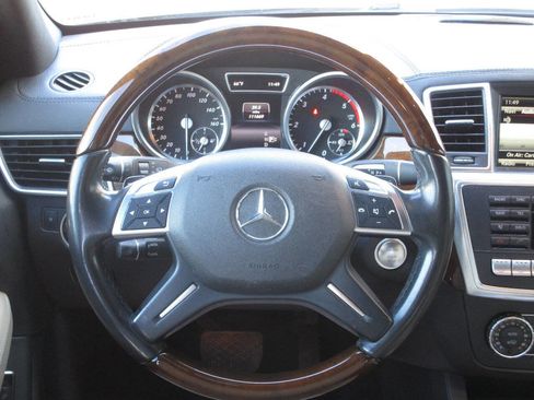 Used 2015 Mercedes-Benz GL 320 BlueTEC 4MATIC image 17