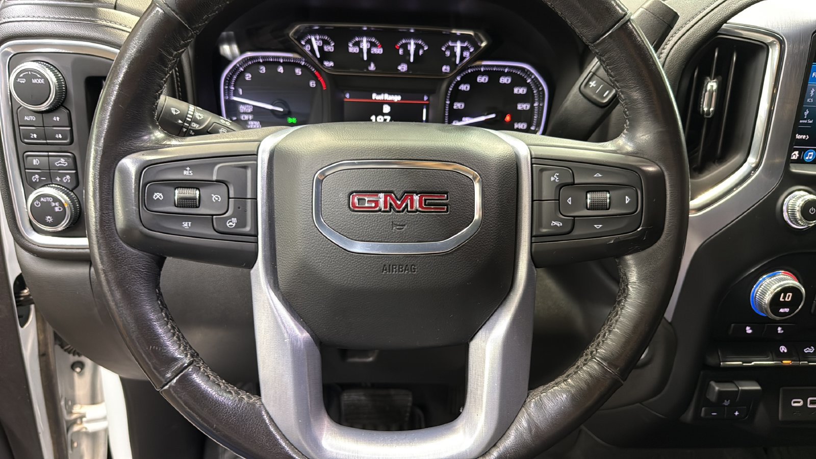 Used 2020 GMC Sierra 1500 Elevation w/ Elevation Value Package AWD/4WD image 12