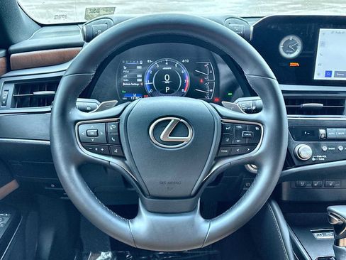 Used 2025 Lexus ES 350 w/ Premium Package FWD image 15