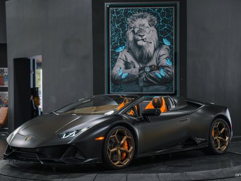 Used 2020 Lamborghini Huracan EVO AWD/4WD image 1