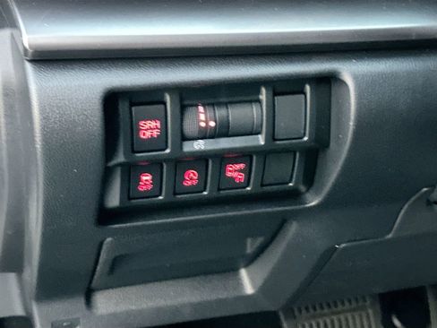 Used 2021 Subaru Crosstrek 2.5i Limited w/ Moonroof Package 2 image 10