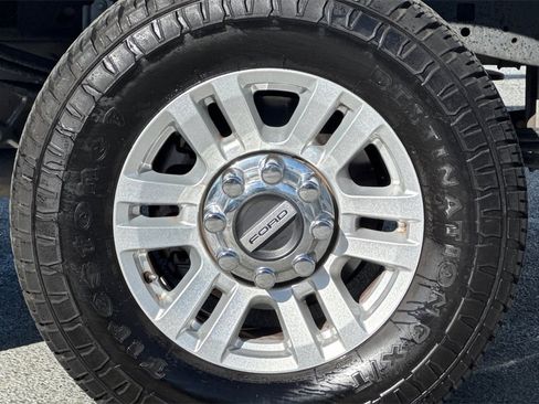 Used 2023 Ford F250 XL w/ XL Chrome Package image 22