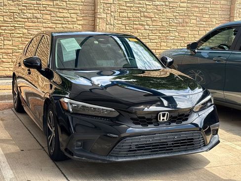 Certified 2023 Honda Civic LX image 3