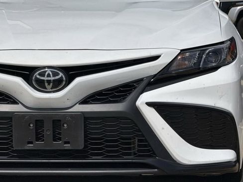 Used 2024 Toyota Camry SE FWD image 8