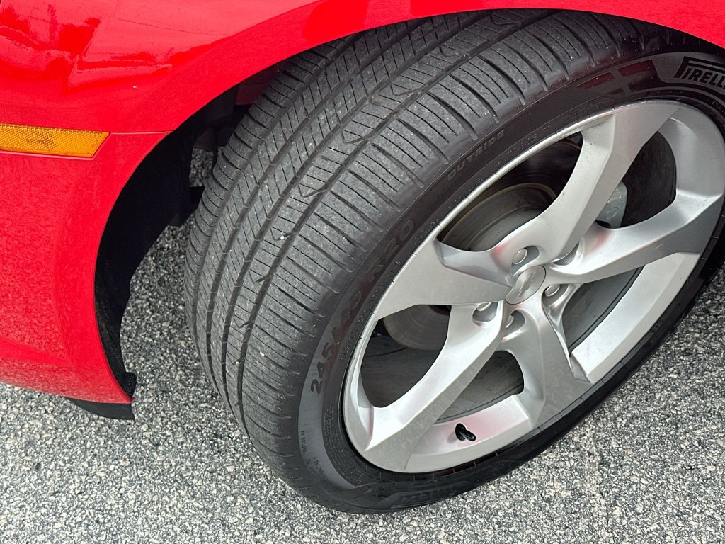 Used 2015 Chevrolet Camaro LT RWD image 24
