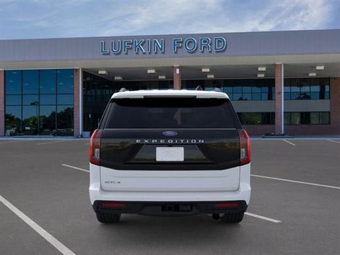 New 2025 Ford Expedition Active image 5