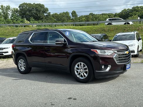 Used 2021 Chevrolet Traverse LT AWD/4WD image 2