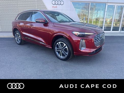 Used 2025 Audi Q5 Premium w/ Premium Plus AWD/4WD image 1