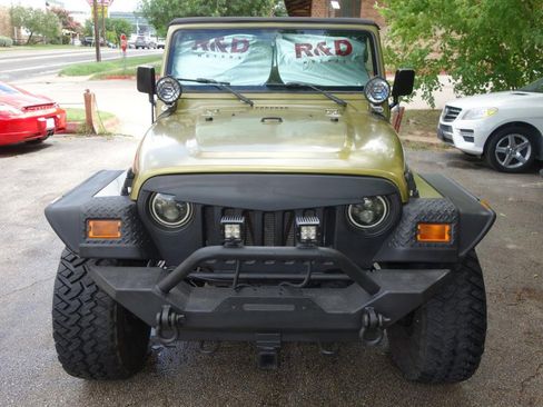 Used 2001 Jeep Wrangler Sport image 2