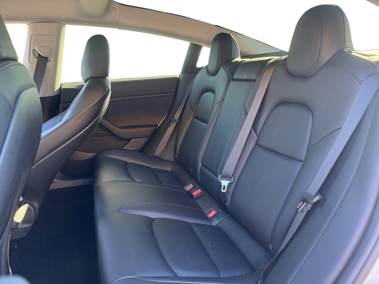 Used 2022 Tesla Model 3 Long Range AWD/4WD image 13