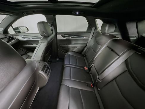 Used 2023 Cadillac XT5 Premium Luxury image 11
