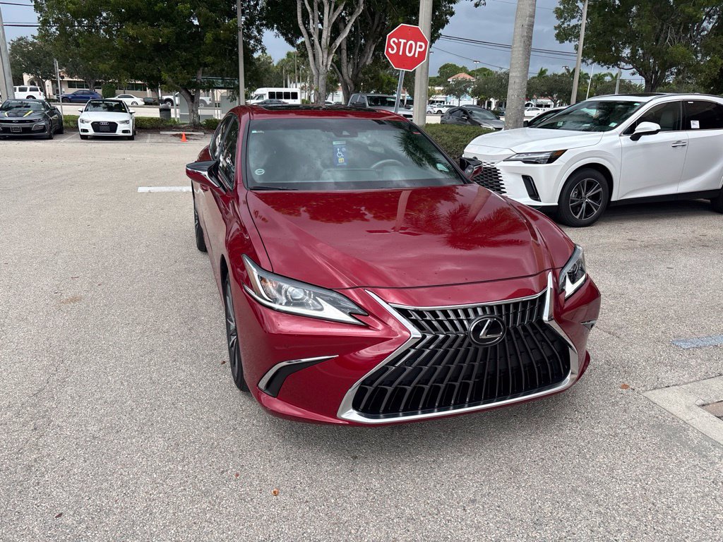 Certified 2023 Lexus ES 350 w/ Premium Package FWD image 3