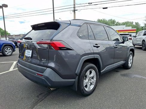 Used 2019 Toyota RAV4 XLE w/ All Weather Liner Package AWD/4WD image 9