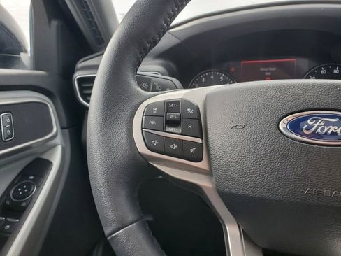 Used 2023 Ford Explorer XLT w/ Equipment Group 202A image 11
