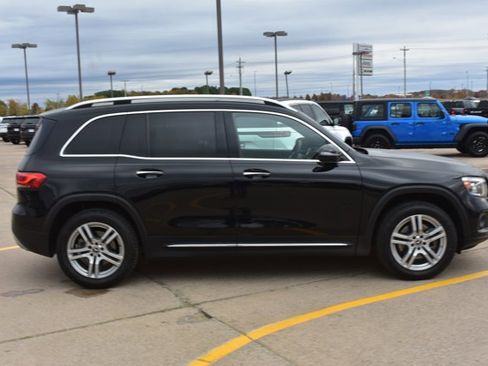 Used 2021 Mercedes-Benz GLB 250 image 4