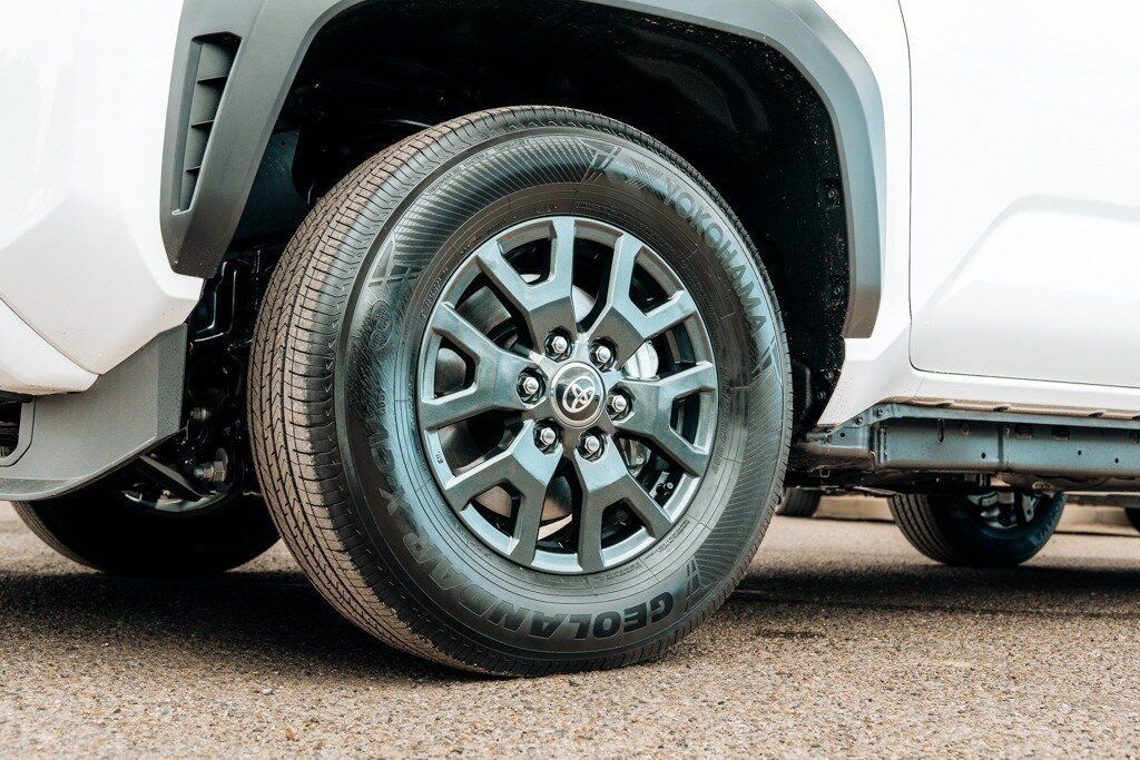 Used 2026 Toyota 4Runner SR5 AWD/4WD image 11