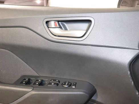 Used 2020 Hyundai Accent SEL image 17