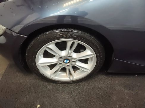 Used 2003 BMW Z4 3.0i image 9