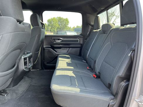 Used 2022 RAM 1500 Big Horn AWD/4WD image 5