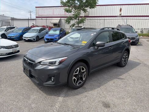 Used 2020 Subaru Crosstrek 2.0i Limited w/ Moonroof Package w/Navigation AWD/4WD image 3