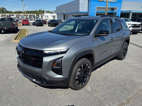 New 2026 Chevrolet Equinox RS w/ Convenience Package III FWD image 2