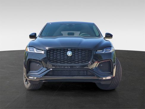 New 2026 Jaguar F-PACE R-Dynamic S image 2