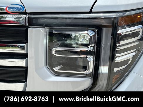 New 2025 GMC Sierra 1500 SLT w/ SLT Convenience Package image 14