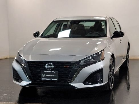 Certified 2024 Nissan Altima 2.5 SR image 4