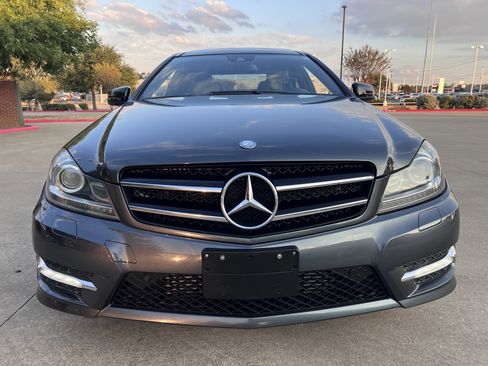 Used 2013 Mercedes-Benz C 250 Coupe image 2