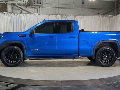 Used 2023 GMC Sierra 1500 Elevation w/ Preferred Package AWD/4WD image 5